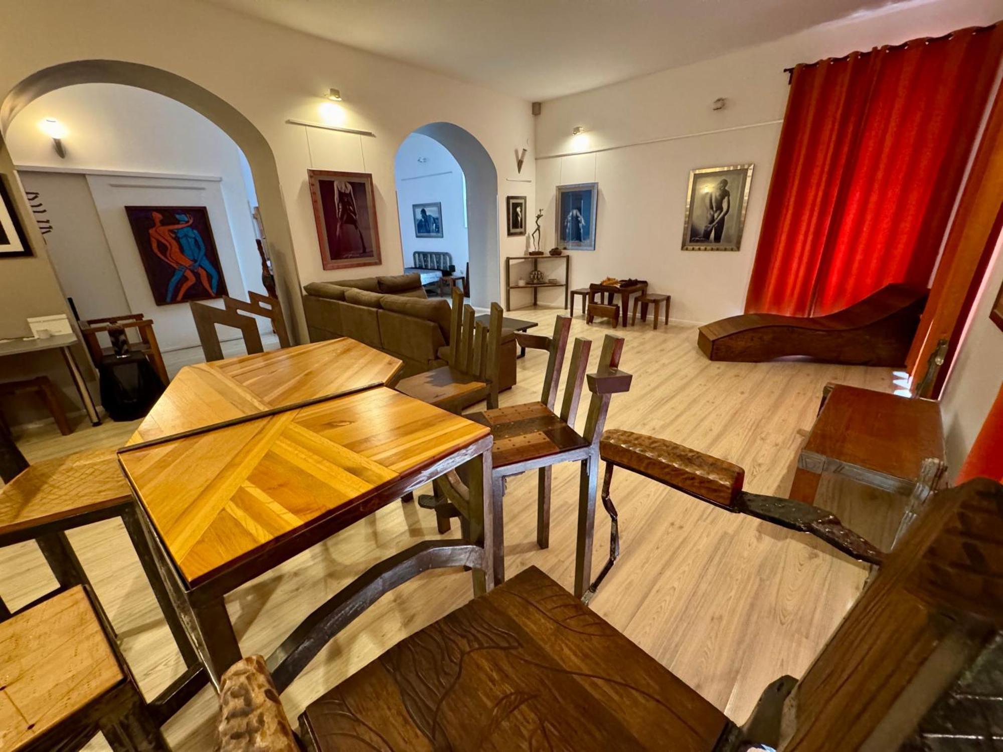 Lupino'S Gallery Apartment - Old Town Zara Esterno foto